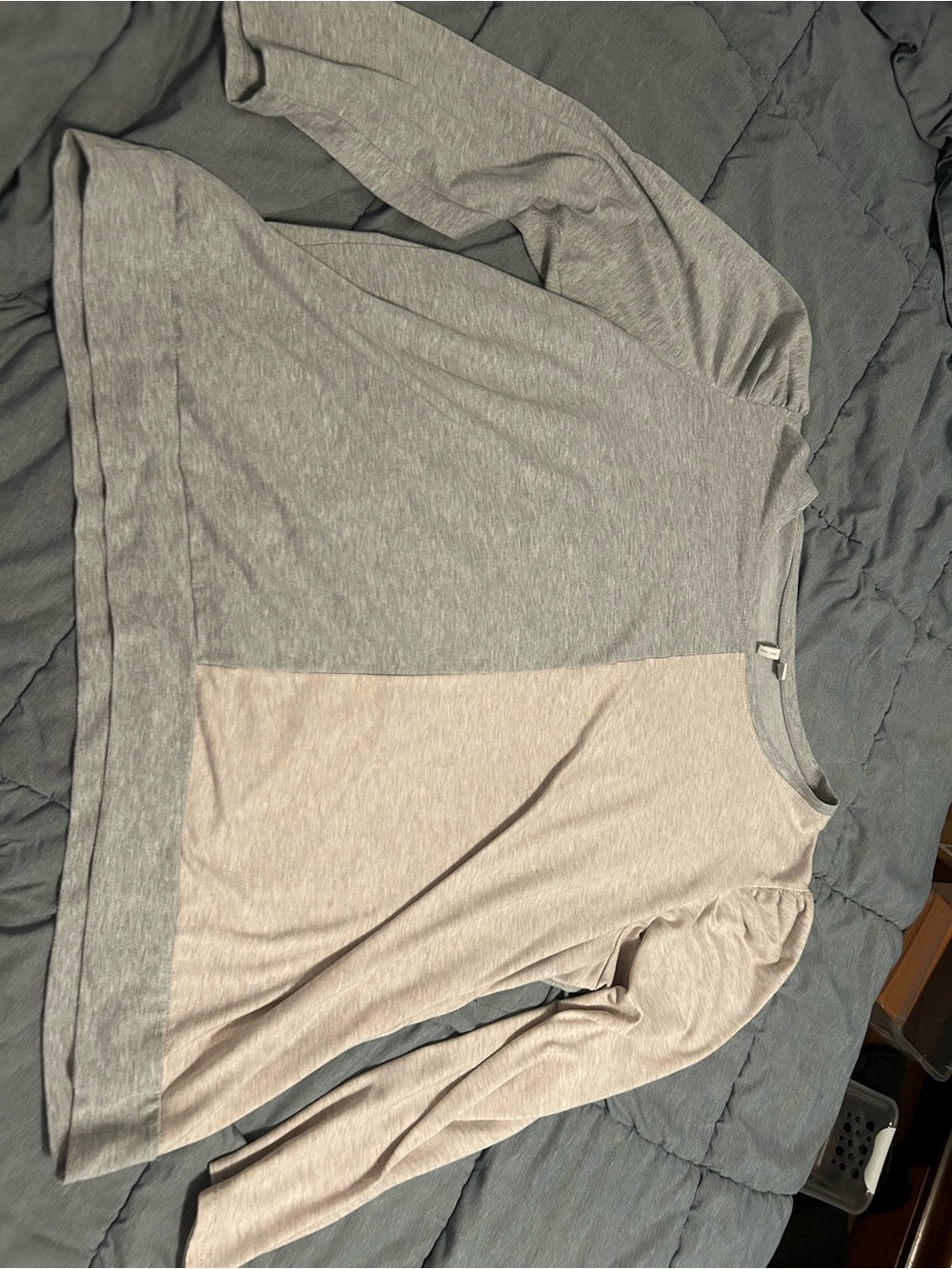 Women’s Colorblock Long Sleeve Top - Light Gray and Cream